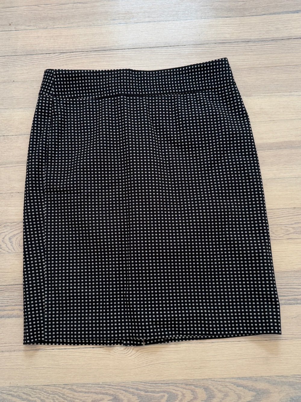 BANANA REPUBLIC Women's Black & White Checkered Tweed Pencil Skirt Size 10